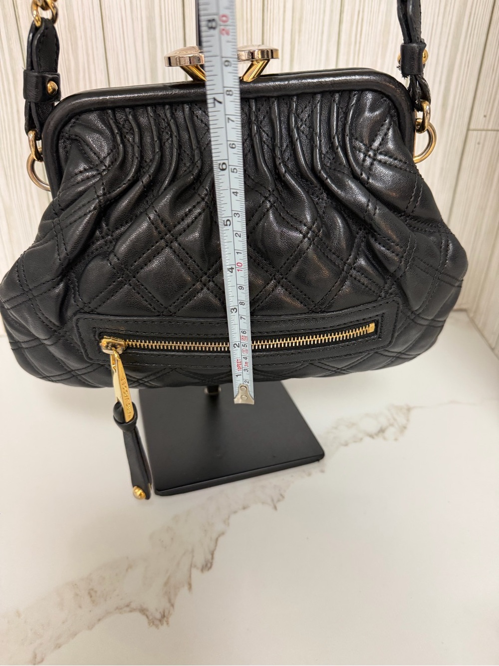 Marc Jacobs Black Quilted Leather Frame Shoulder Crossbody Bag Gold Chain - Picture 9 of 15